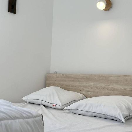 Appartement T4 Renove, Proche Centre, 3 Chambres, 6/8 Pers, Equipe, Est/Ouest, Dispo De Suite - Fr-1-234-254 Cauterets Exterior foto